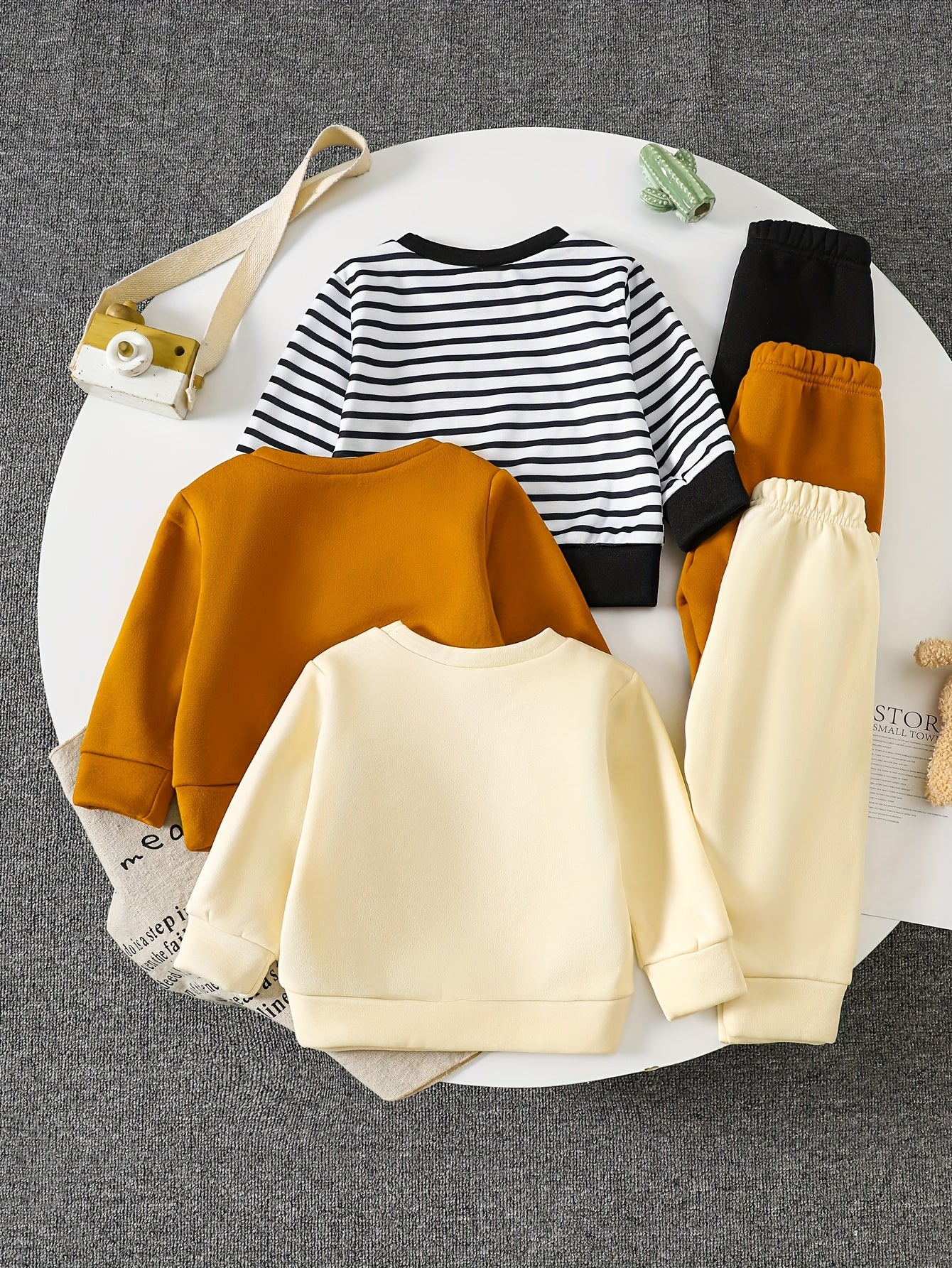 Baby Boy Fleece Hoodies With Bear Patch For Autumn Winter