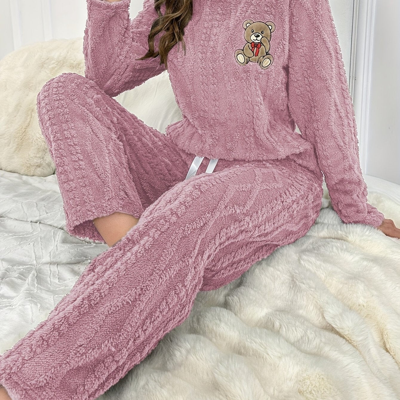 [Plush | Velvet] Thickened Coral Velvet Plush Pajamas for Women - Long Sleeve Top with Round Neck, Pants Set, Cute Bear Embroidery Cartoon Warm Suit, Comfortable Casual Outfit for Autumn and Winter