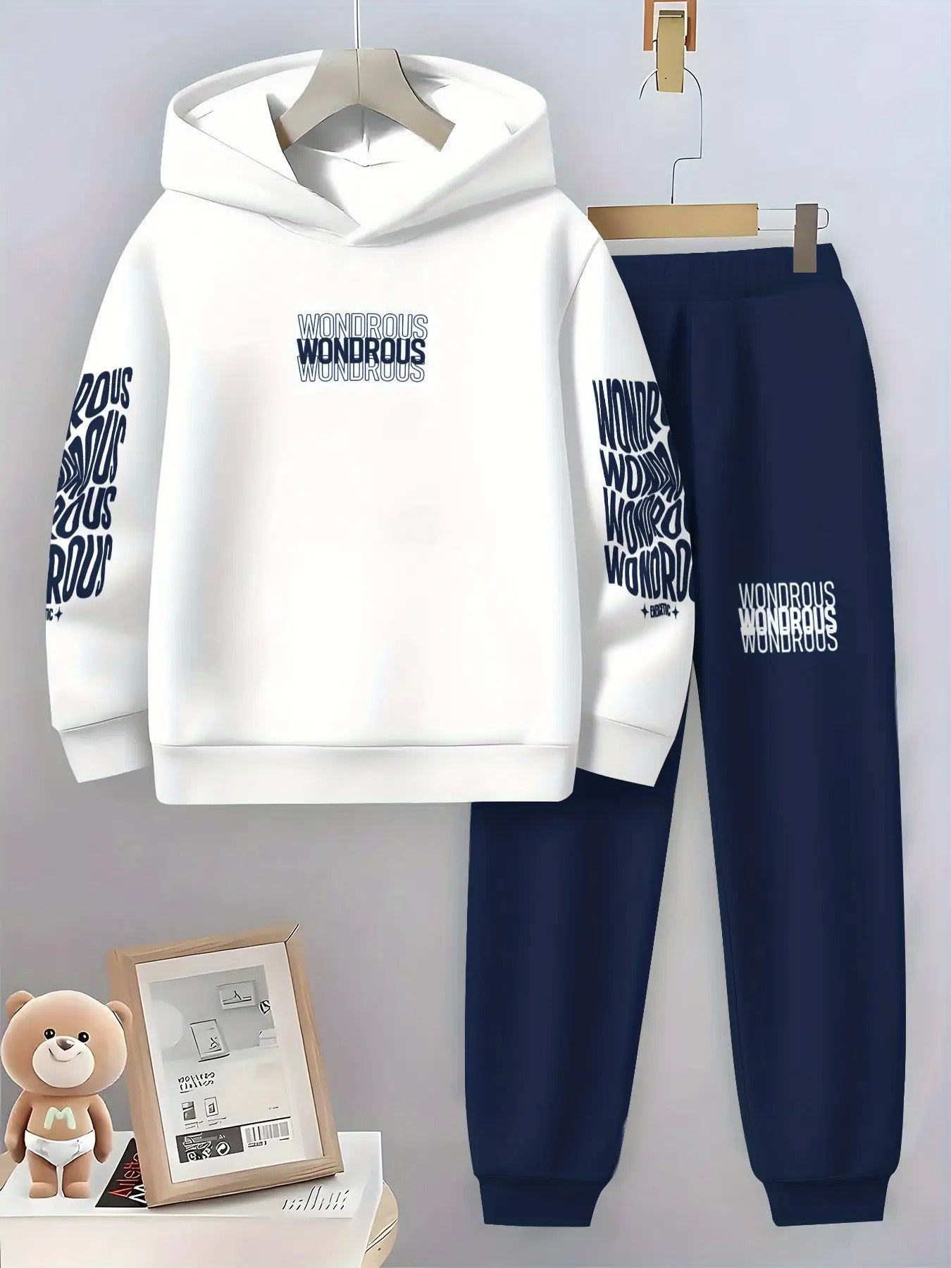 Geometric Pattern Boys Hoodie And Jogger Set For Outdoors