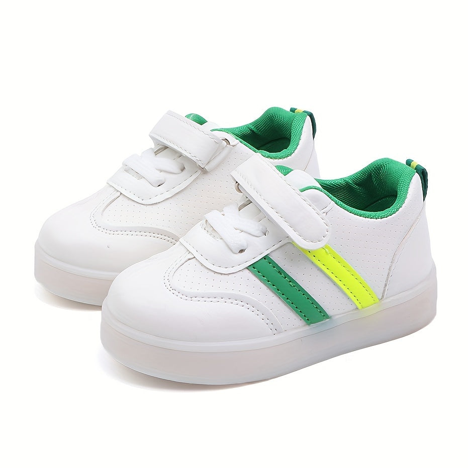 2025 New Winter Autumn Children's Lighting Shoes Boys' LED Sports Little White Shoes Girls' Colorful Flashing Flat Shoes