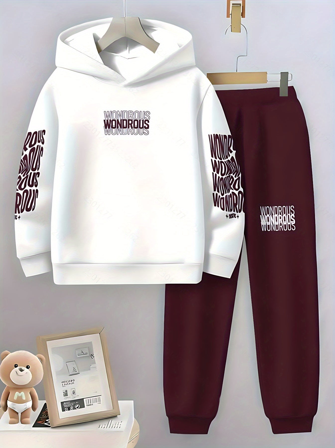 Geometric Pattern Boys Hoodie And Jogger Set For Outdoors