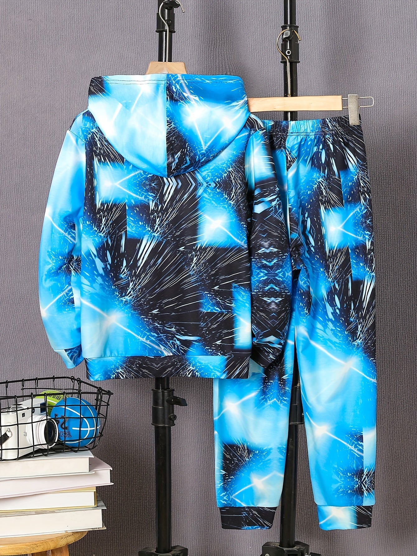 Football Graphic Hoodie And Sweatpants Set For Boys Casual Wear