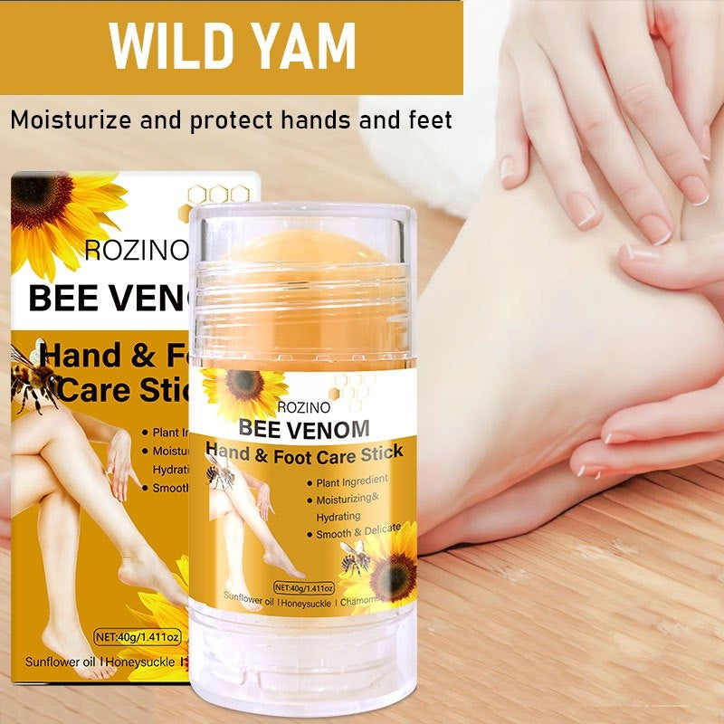 [Multipurpose Bee Venom Care] 5pcs Bee Venom Care Combination | Moisturizing, Comprehensive, Lightweight, Non Greasy, Quickly Absorbed, Gentle, Non Irritating, Portable and Easy to Use for Lip, Face, Neck, Hands, Feet, and Bo