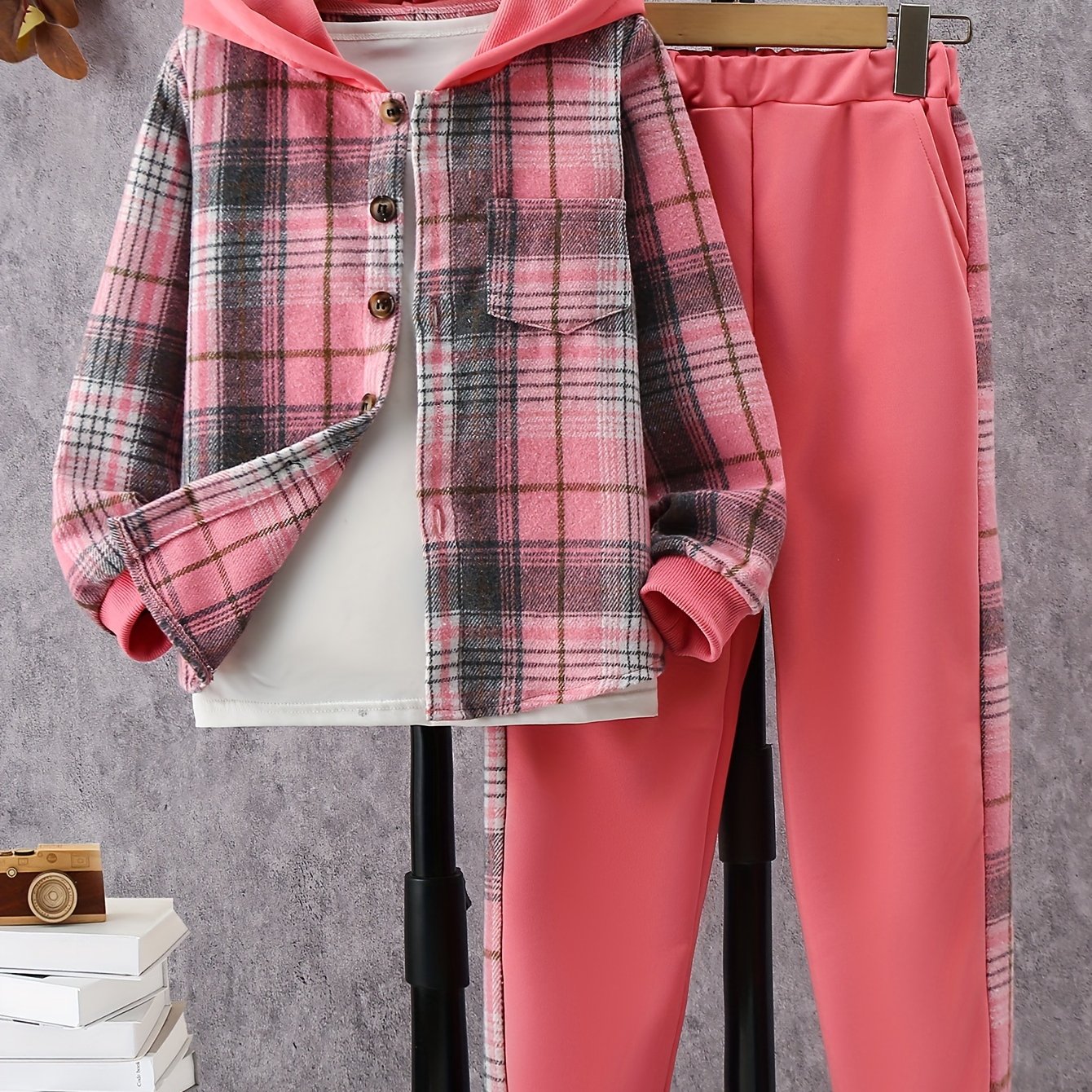 Girls Plaid Hooded Shirt And Jogger Set With Pocket