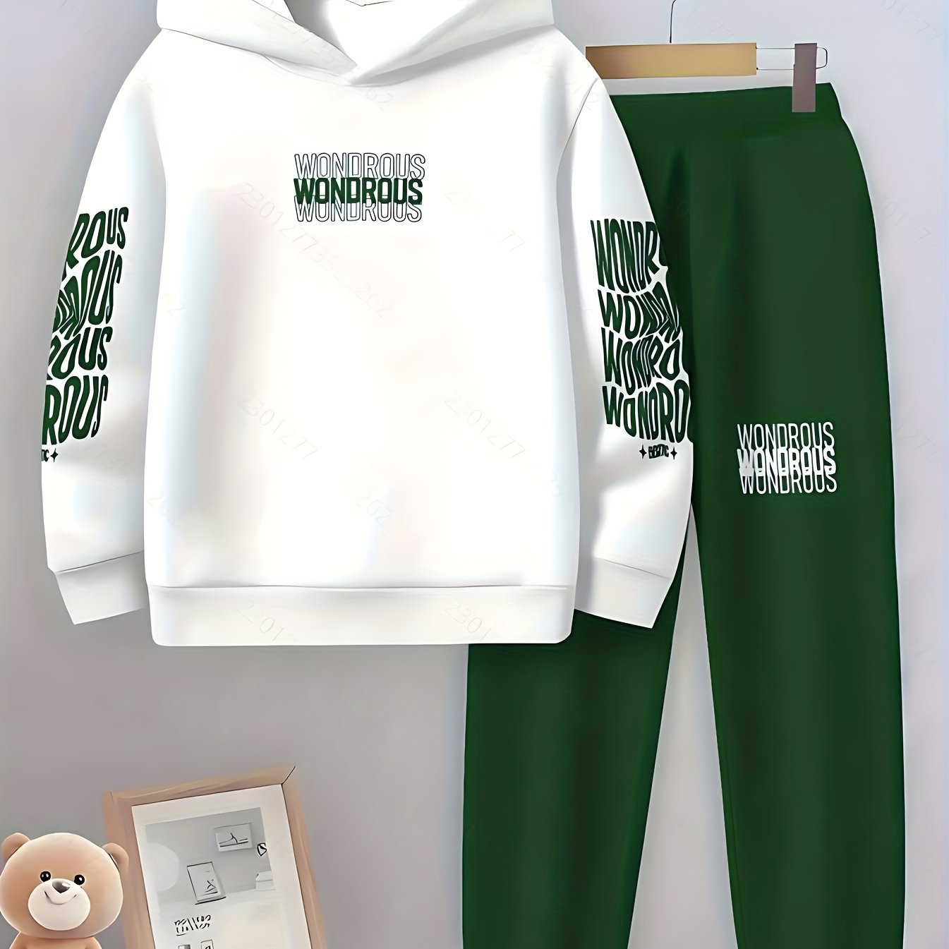 Geometric Pattern Boys Hoodie And Jogger Set For Outdoors