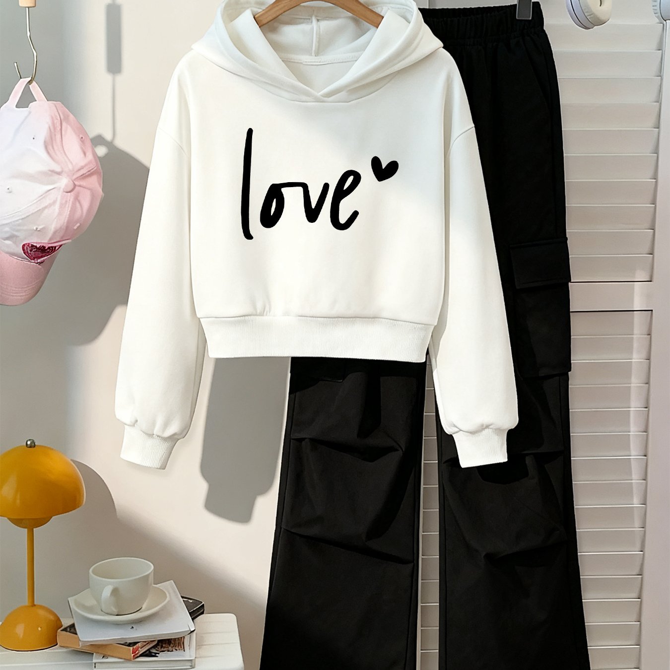 Girls 2pc Love Heart Hooded Sweatshirt And Cargo Pants Set