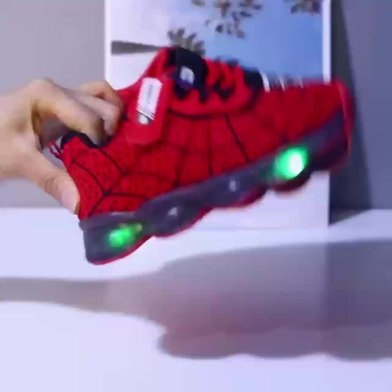 MGO kidss spring and autumn new size 21-36 children's shoes children's luminous shoes boys and girls running shoes baby flashing shoes LED light sneakers mesh spider mesh 1-3-6-9 years old children can wear luminous shoes.