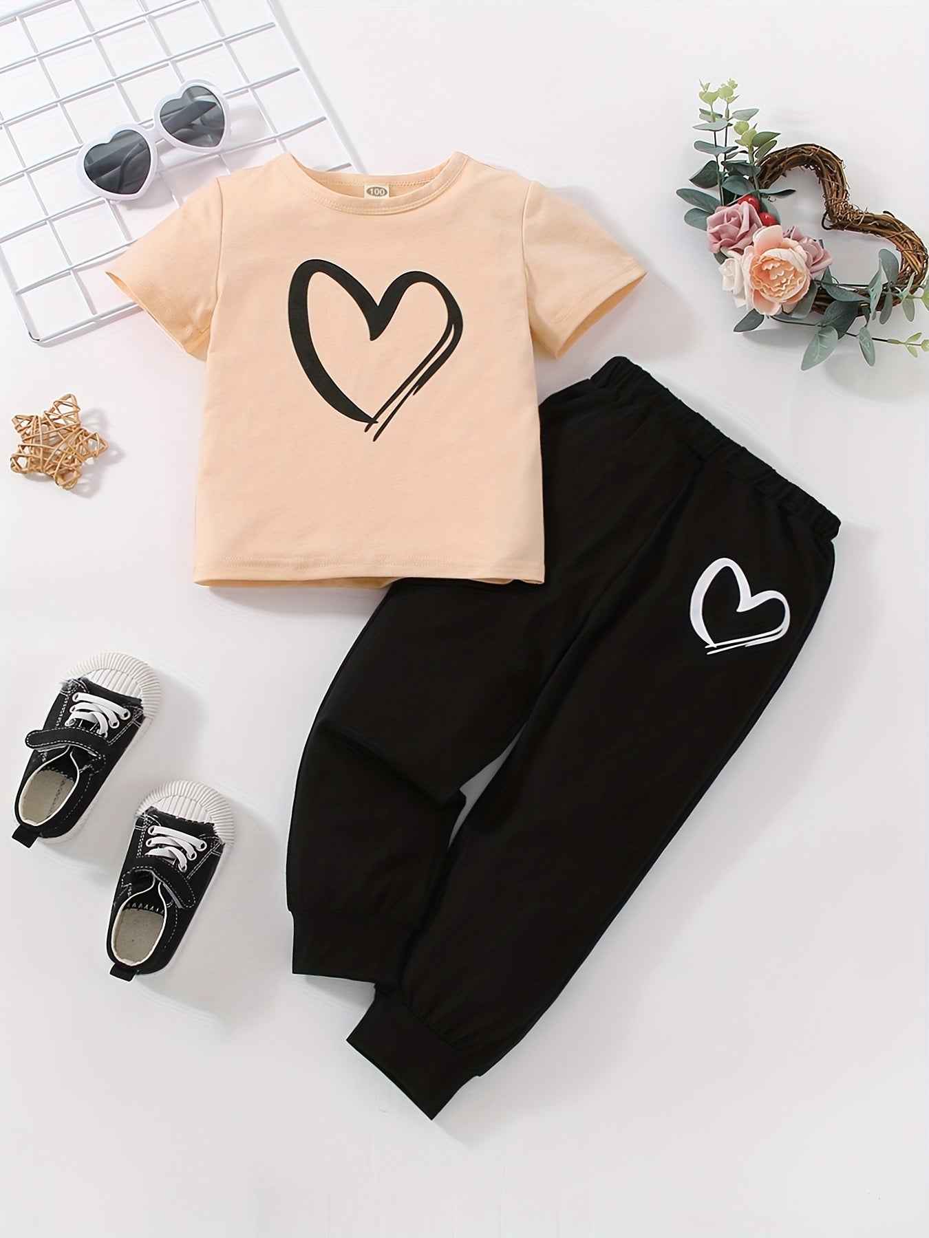 JOPGEEY Girls Heart Print 2pc T Shirt And Sweatpants Set