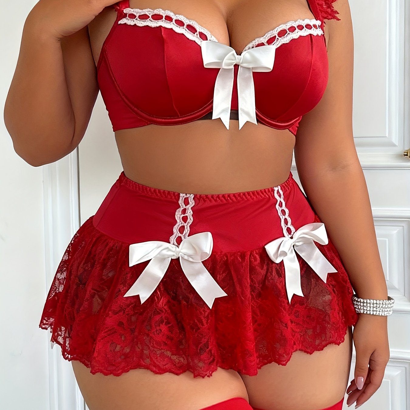 Plus Lace Lingerie Set With Push-Up Bra And Stockings