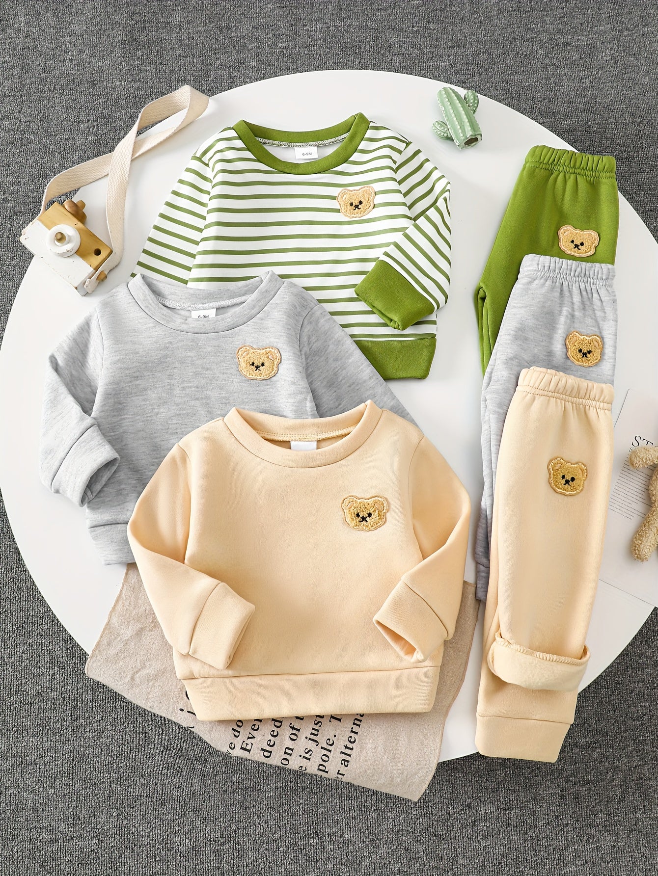 Baby Boy Fleece Hoodies With Bear Patch For Autumn Winter