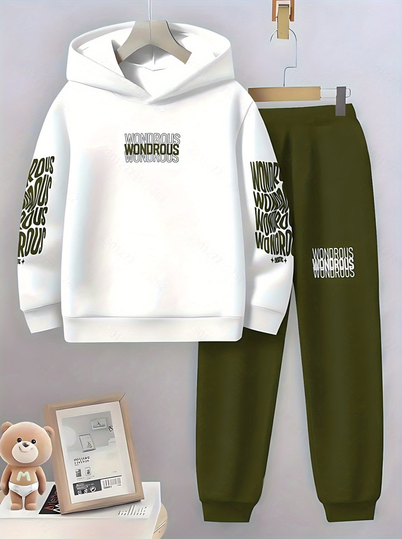 Geometric Pattern Boys Hoodie And Jogger Set For Outdoors