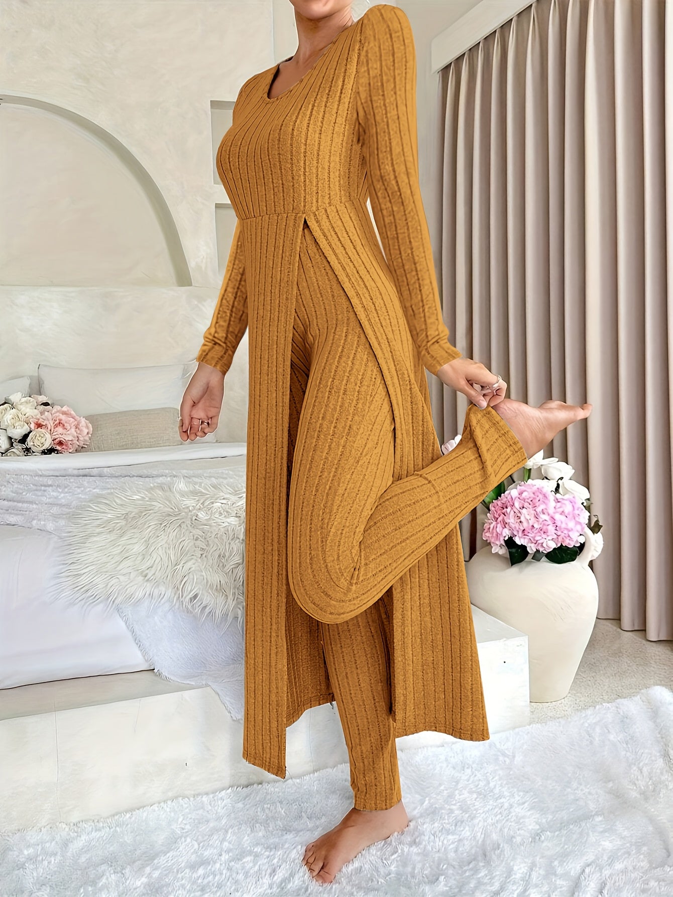 [Plaid Two-Piece] Two-Piece Set Round Neck Split Long Sleeve Top and Pants | Design Sensation with Plaid Spring/Autumn Style